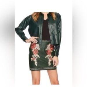 ROMEO & JULIET COUTURE Womens S Skirt Embroidered Festival Faux Leather Mini Y2K